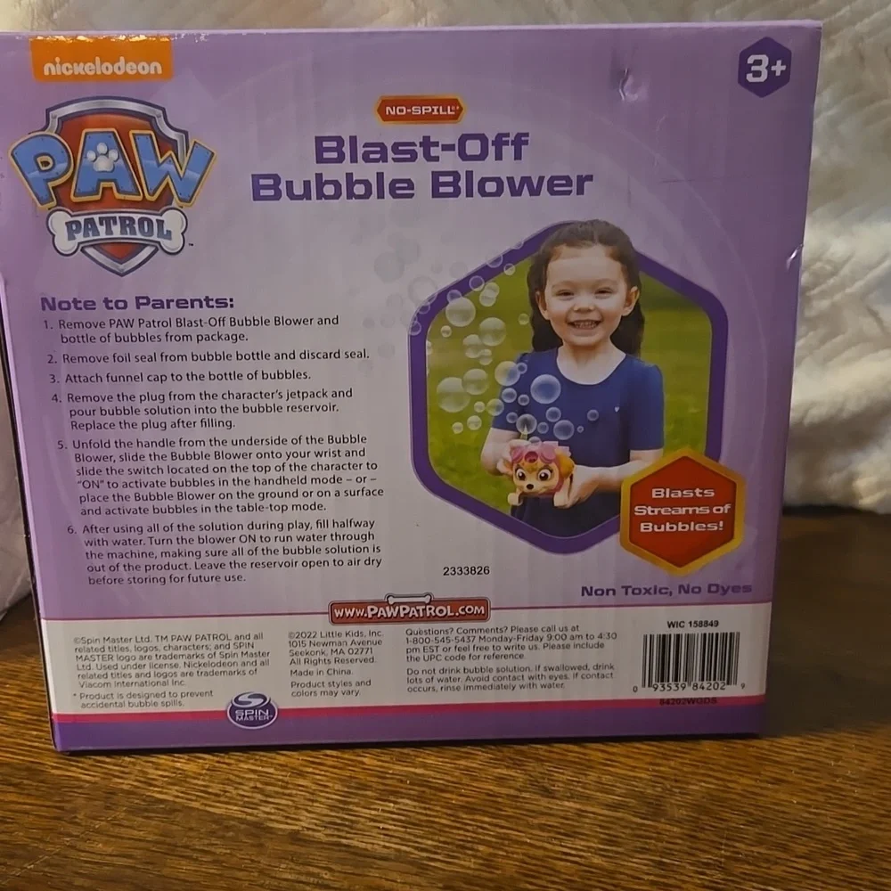 Paw Patrol Pink Skye  Blast-Off Bubble Blower
